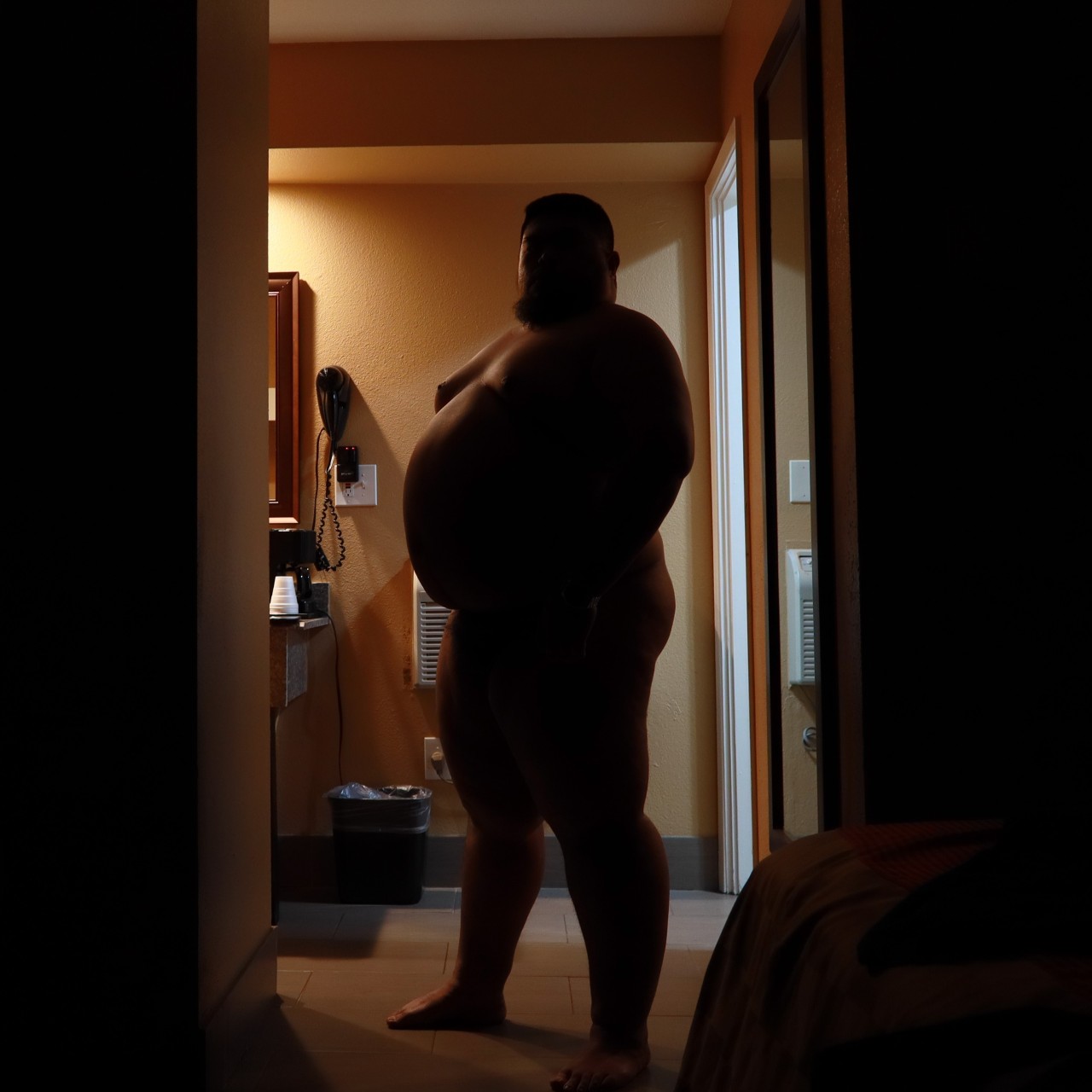 thedoodlebear:Some late night silhouette shots from the other night.