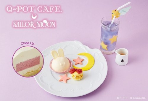 Usagi Dream Sugar Plate and Usa’s futon-pattern hand towel, sugar cookie, and mug and the Q-Po