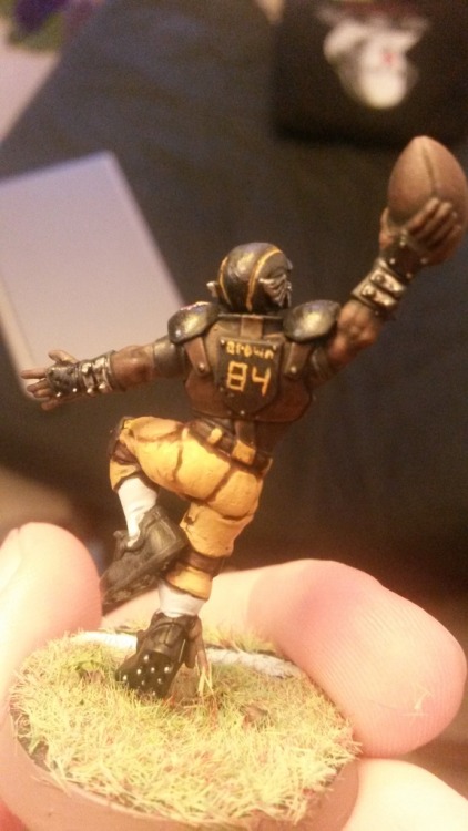 When it was initially released, I was in charge of painting our stores Human side of Blood Bowl. Can