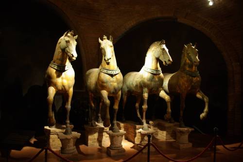 museum-of-artifacts:Horses of Saint Mark - ancient Roman statues looted from Constantinople in 1204 