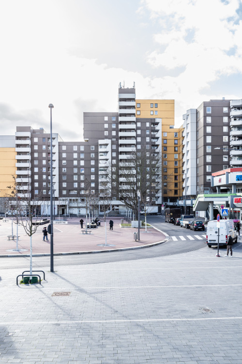 city-center // chorweilercompletion: 1976the center of chorweiler is formed by the city-center chorw