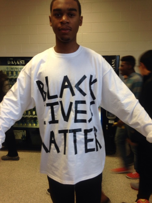 weloveblackgirls:I wanna take this time to shout out fasshoe for wearing this shirt to our predomina