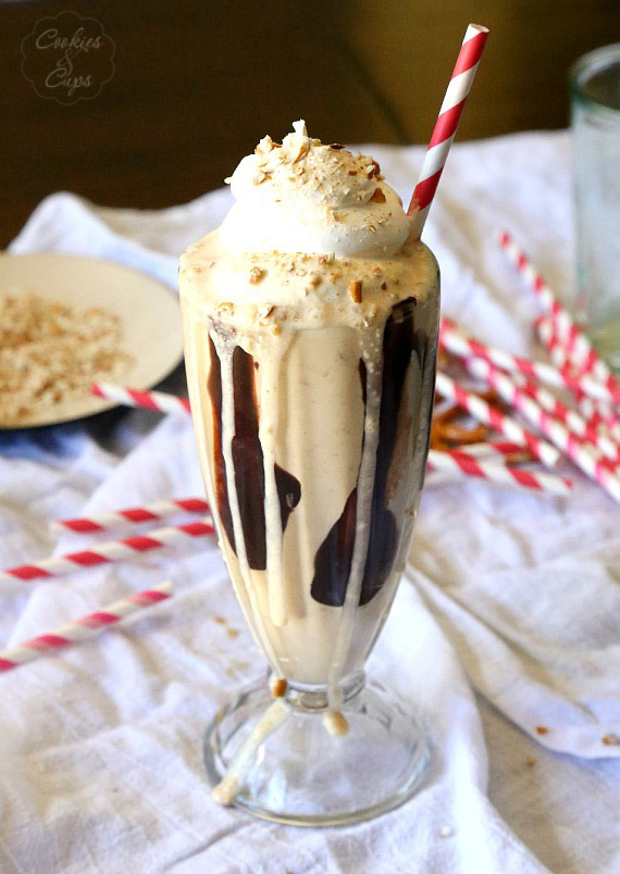 memoryanddesire-stirring:  gastrogirl:  peanut butter pretzel milkshake.  Unf.  double