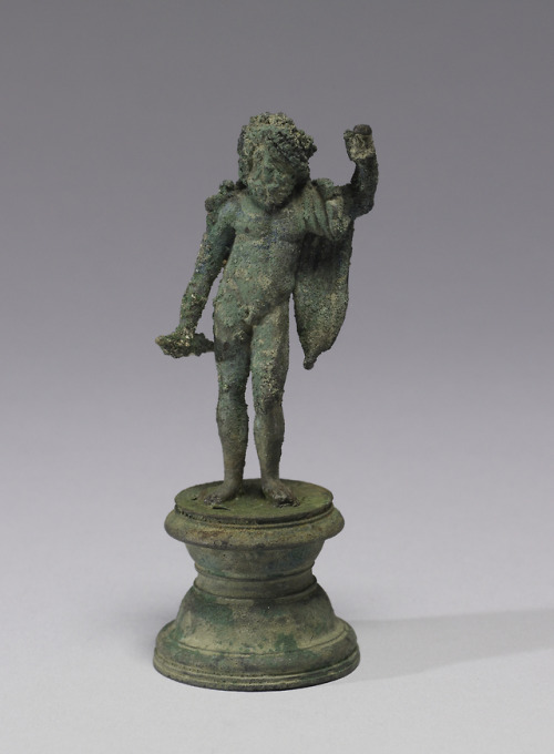 Standing cast bronze statuette of Jupiter, from the lararium (household shrine) of a Roman villa at 