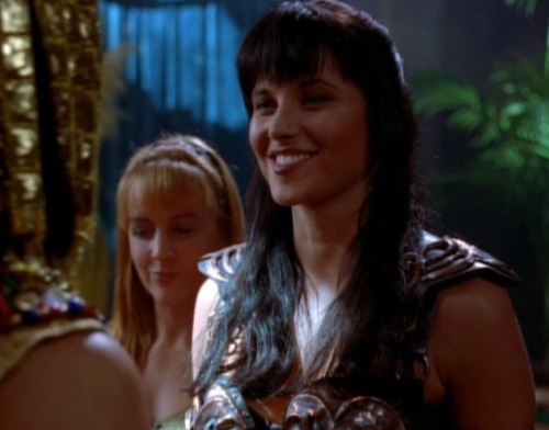 t-high-la420:  start ur day off right with hearty bowl of gina torres as cleopatra letting xena know she’s DTF. 