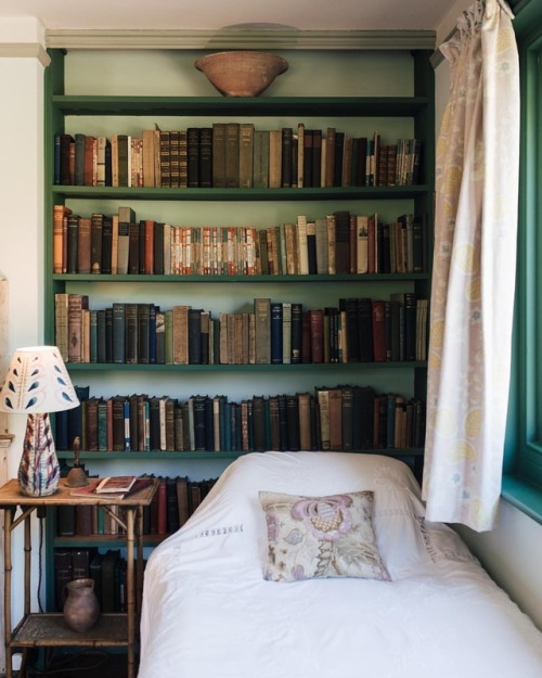 oldfarmhouse:The bedroom of Virginia Woolf in the house she shared with her dedicated, loving husban