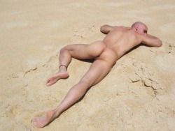 HGN - Hot Guy Naked