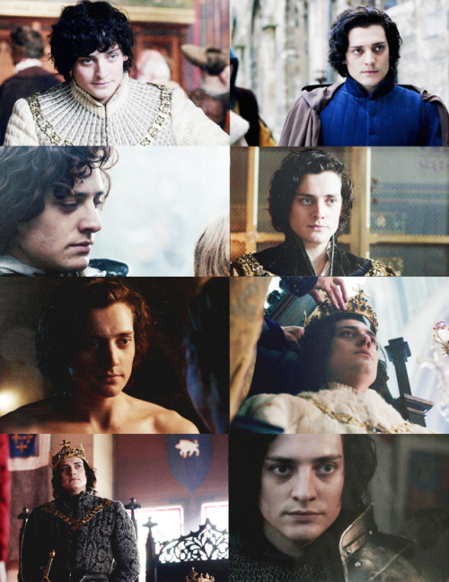 aneurin barnard as richard iii: revolutionaries wait / for my head on a silver plate / just a puppet