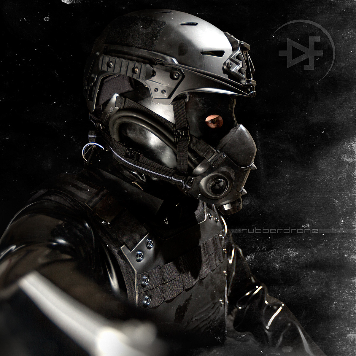 rubberdrone:  A number of kinky friends, online acquaintances, and strangers on Twitter