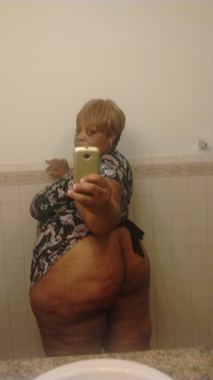blkgrannylover: phlem-phlam:  phlem-phlam.tumblr.com  .