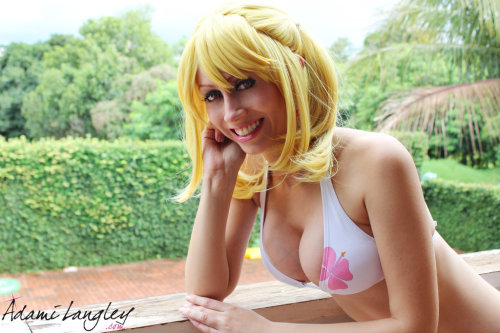 hotcosplaychicks:  Lucy Heartfilia Bikini Cosplay by adami-langley   Check out http://hotcosplaychicks.tumblr.com for more awesome cosplay 