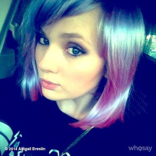 abbiebres:  “Sometimes ya just gotta throw on a purple wig for no reason” 
