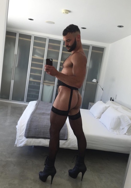 Sex dressed boys pictures