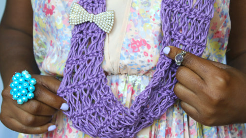 FREE CROCHET PATTERN // CROCHET LIGHTWEIGHT SCARFHello there! Here is a light and free pattern, whic