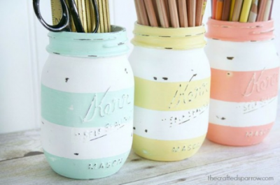 diyhoard:  Paint stripes on your mason jar to give them a pop when using them for storage  I think I’m going to do a craft with these this summer. I’d love to do this and stick a bunch of flowers in em
