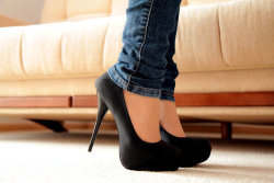 hot-on-heels:  Hot On Heels // http://www.hot-on-heels.com