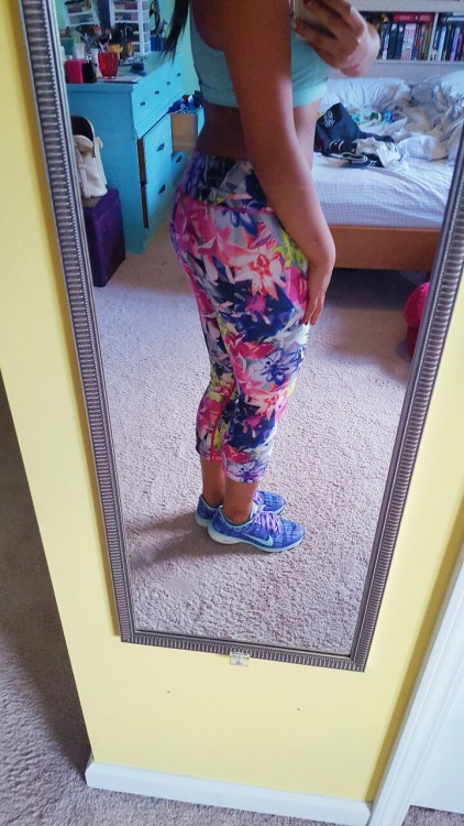 crazybitchontop:  Yoga pants life  Yoga 