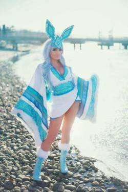 kamikame-cosplay:  kamikame-cosplay:Here you have all the Eeveelutions by the amazing Jessica Nigri. Nice work.  Pic added