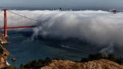 stunningpicture:  San Francisco fog