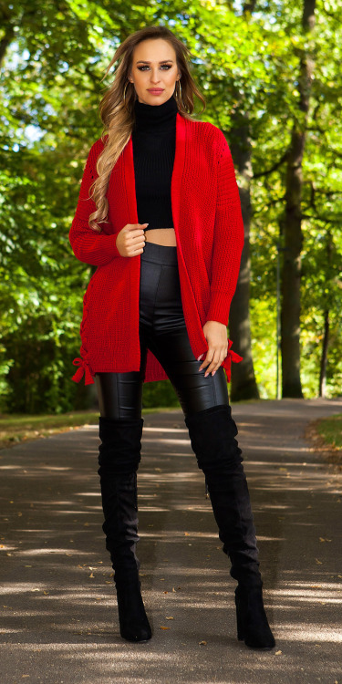 Elegante Damen Strickjacke Cardigan mit SchnürungenErhältlich in 5 Farbenwww.divas-club.de