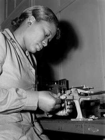 plannedparenthood:  “Though largely ignored in America’s popular history of World War II, Black women’s important contributions in World War II factories, which weren’t always so welcoming, are stunningly captured in these comparably rare snapshots