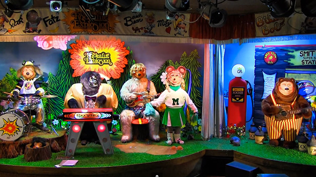turntechstridercest:  Fucking animatronics. I just wanted to show people who aren’t