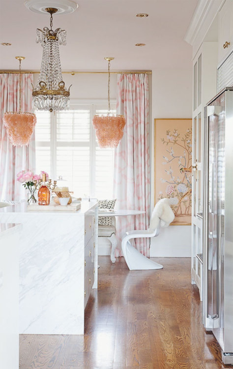 {Happily happened upon more photographs and another long and lovely glimpse on Style Me Pretty Livin