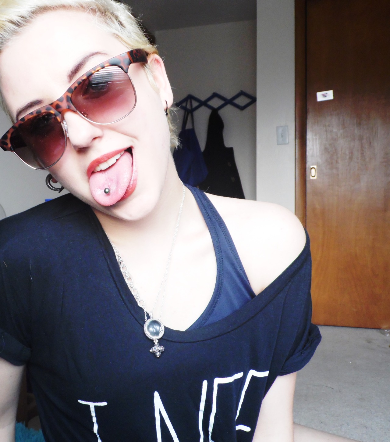 queer-apple:  hi 