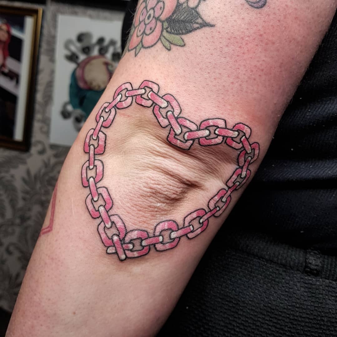 Tattoo uploaded by soulofprey  Chain heart   Tattoodo