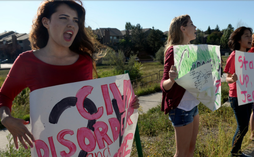 mikeysknobbyknees:belindapendragon:medievalpoc:Over 700 Jefferson County High School students are st