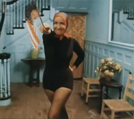 aurorapetrichor:Little Edie from Grey Gardens and Little Vivvy from “Documentary Now!”