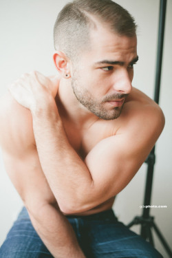 gabrielgastelum:  Doug. Natural Light