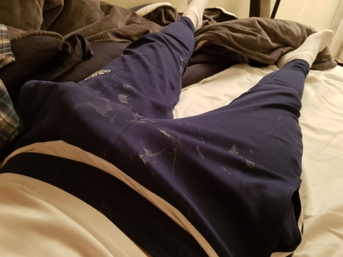 swedishtrackieboy: A messy cumpilation ☺️