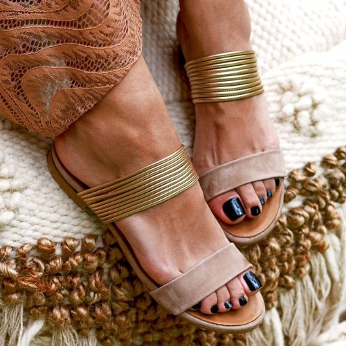 Sexy banded sandals.
