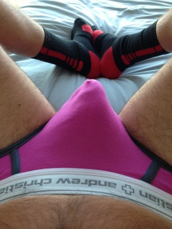 rugbysocklad:  Me chilling after work!