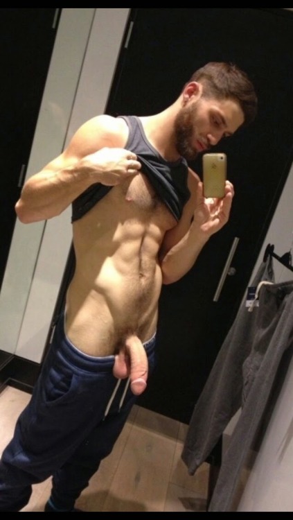 instaguys:  Guys with iPhones Source: gwip.me   