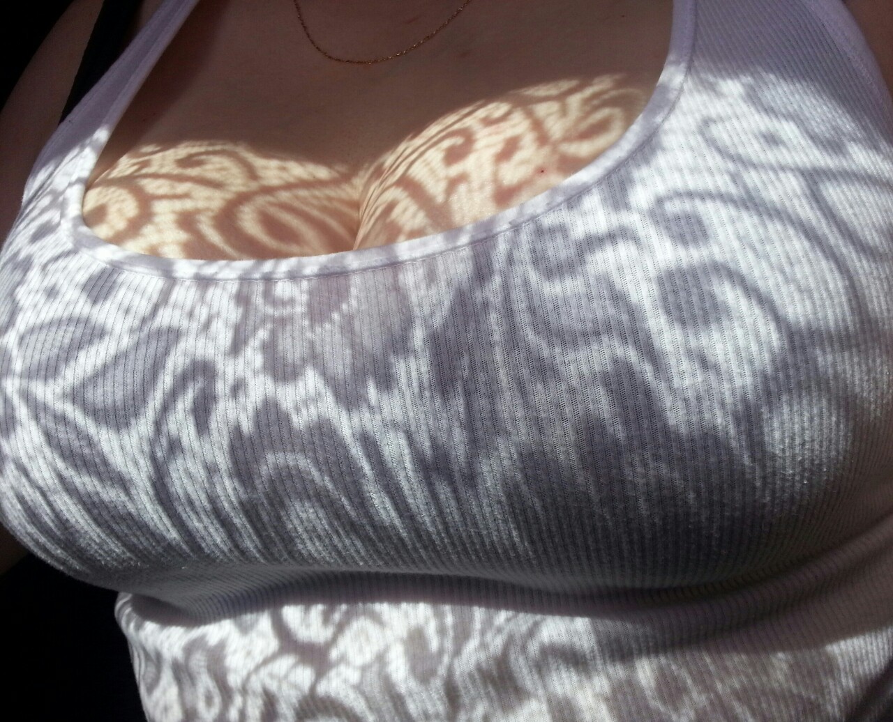 wet-n-ready:  I think today will be a tank top day  With those lovelies everyday