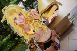 RWBY - Yang Xiao Long by Xeno-Photography