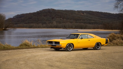 mensfactory: 1969 Dodge Charger ‘Captiv ‘ Ring Brothers
