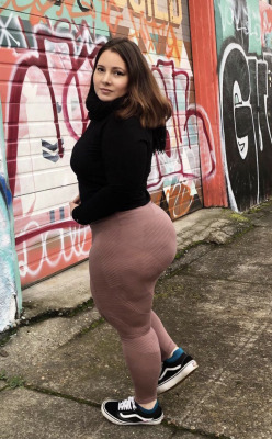 curvycurlycuties-deactivated202: