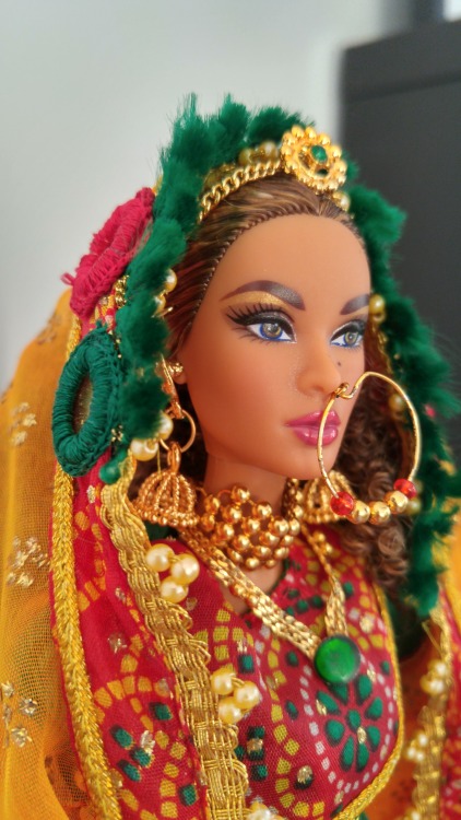 reinaaleerasbarbies: Outfit: Barbie Roopvati Rajasthani - Expressions of India - 1997