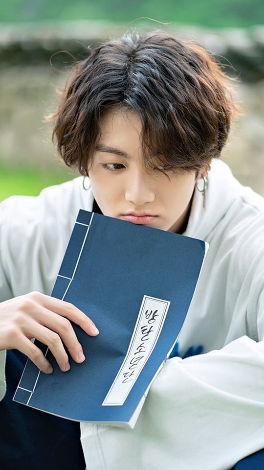 Jungkook Lockscreen