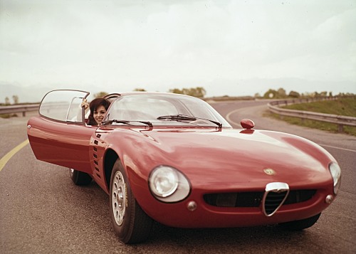 twwhlspls:  1964 Alfa Romeo Canguro (Bertone)(via