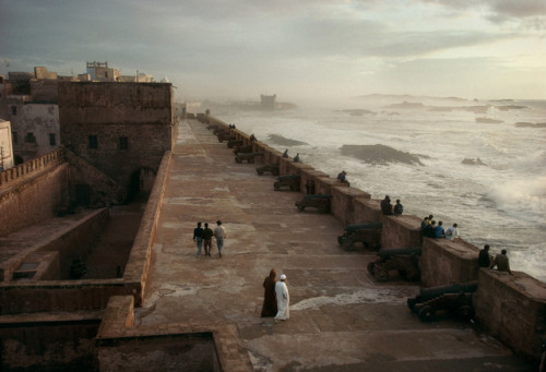 barcarole:Town of Essaouira, Morocco, 1991. The fortified ramparts with canons of 16th and 17th cent