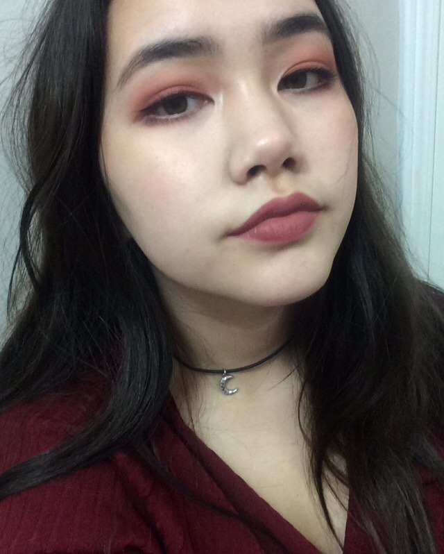 hey! so i was tagged by @jimint (whoâ€™s FUCKING gorgeous btw) for the selfie