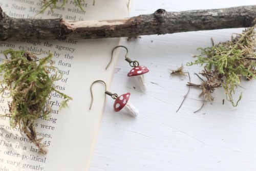 ash-elizabeth-art: This pair of earrings features miniature fly agaric mushrooms. They are handmade 