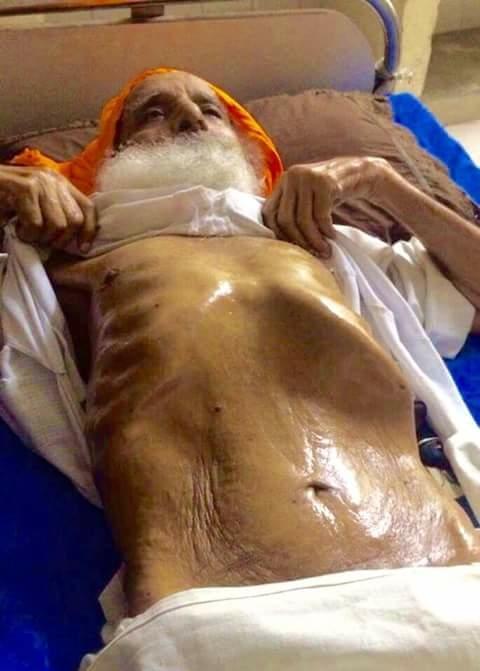 arronsingh:  An 82 year old man, #BapuSuratSingh, has been on a peaceful hunger
