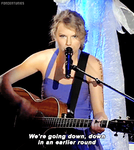 wasforcenturies-deactivated2016: Taylor Swift covering Fall Out Boy