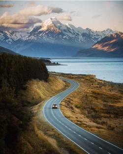 wanderlog:  New Zealand. Photo: @jasoncharleshill