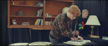 music4thebasshead:Manatee Commune - WAKE (Tiny Desk Submission)
